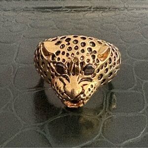 Leopard Head Statement Ring in Warm Gold Tone Size 8